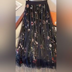 Jane Chic Designs Jardiniere Skirt